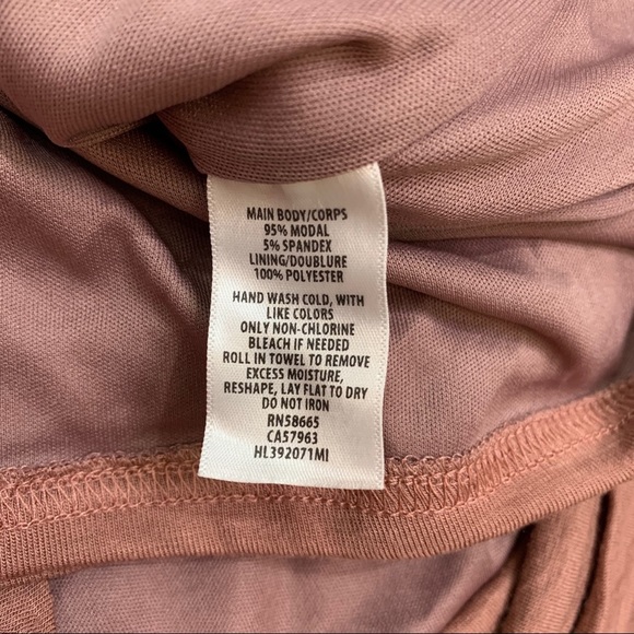 Trouve Shirred Off the Shoulder Dress - Picture 7 of 7